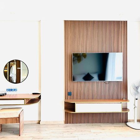Khach San Wins Apec Phu Yen Aparthotel Tuy Hoa Exterior photo