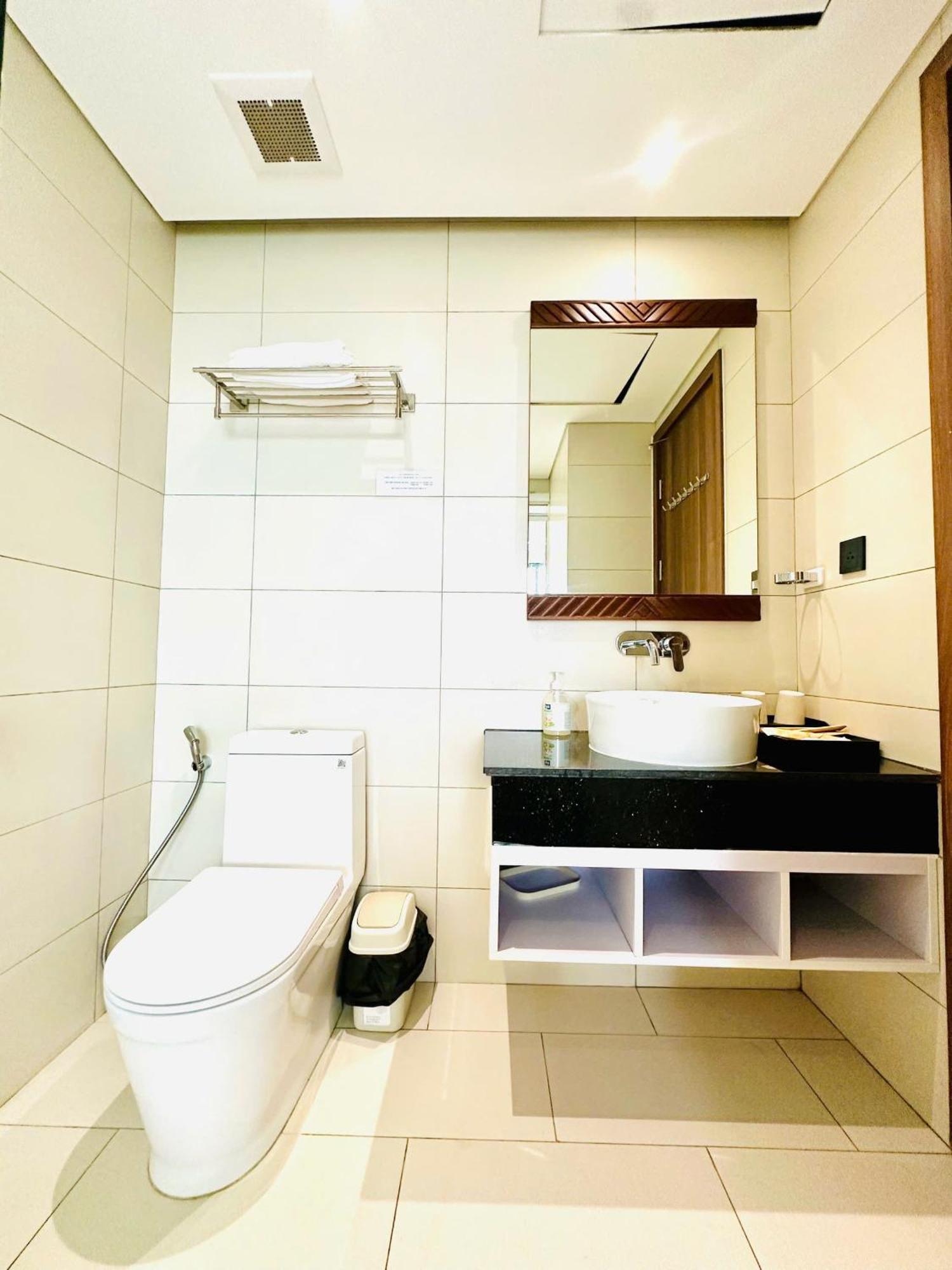 Khach San Wins Apec Phu Yen Aparthotel Tuy Hoa Exterior photo